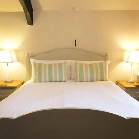Millgate 4*