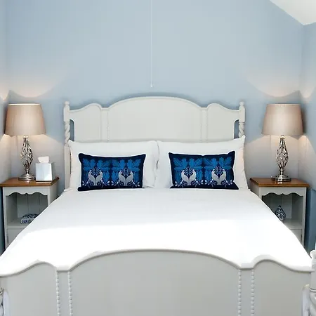Millgate 4*